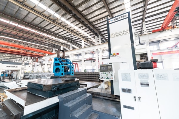 Yatay CNC işleme merkezi